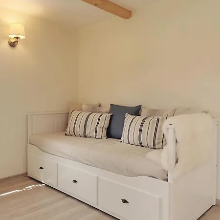 Pape Holiday Home Дом отдыха
